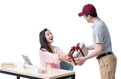 《天国：拯救2》官方CG宣传片 美丽女主性感出镜